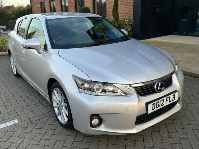 LEXUS CT 1.8 200h SE-L CVT Euro 5 (s/s) 5dr